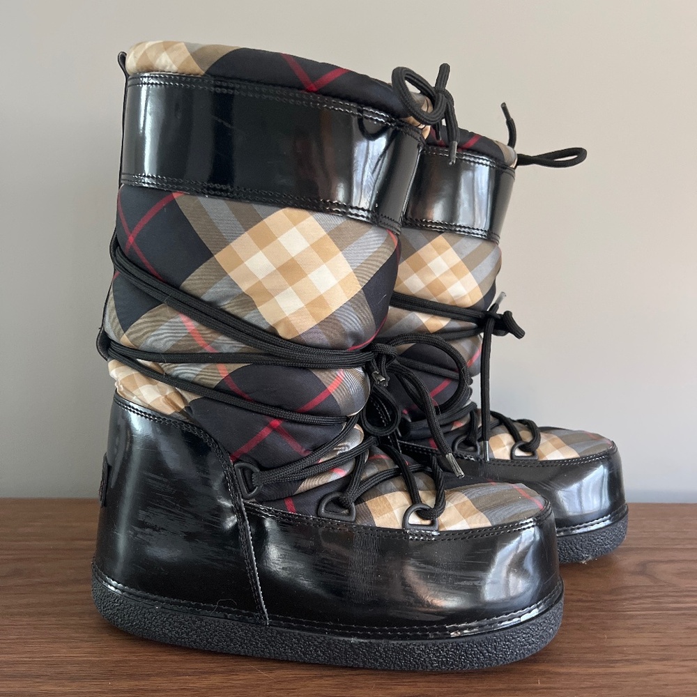 Burberry Snow Boots